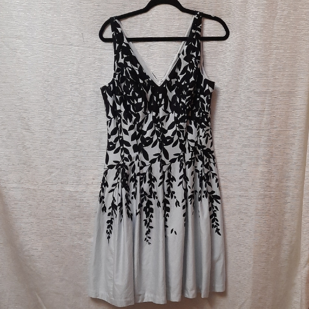 Ralph Lauren Black and Gray V-Neck Sleeveless Midi Dress